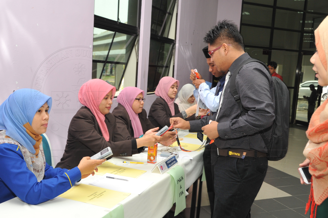 PRO15 151 ADVOKASI HAS 7105